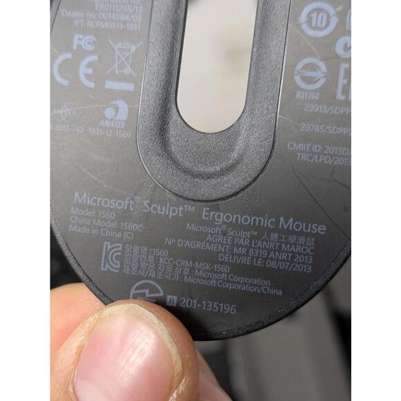 Microsoft Sculpt Ergonomic Wireless Desktop Keyboard, Keypad, Mouse-No Dongle - Picture 7 of 9